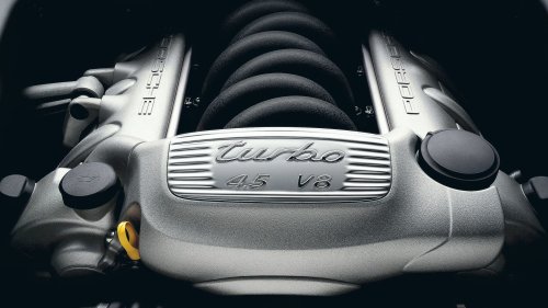 2006 Porsche Cayenne Turbo S First Drive: Dubai Desert Off-Road Review