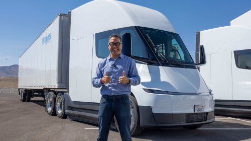 2027 Tesla Semi First Drive: We Get Seat Time in Tesla’s 500-Mile Electric Big Rig 