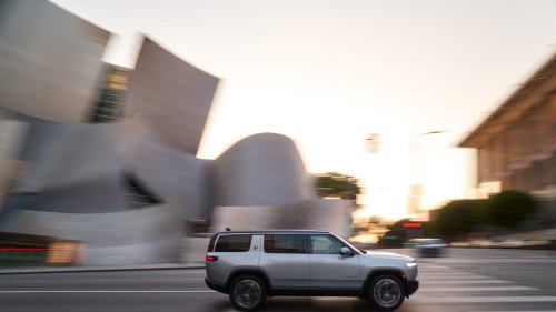 2027 Rivian R1S and R1T Get Simpler Trims and a Big Seating Upgrade