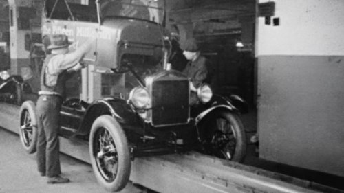 12 of the Greatest American Automotive Innovations That Changed the Car Industry