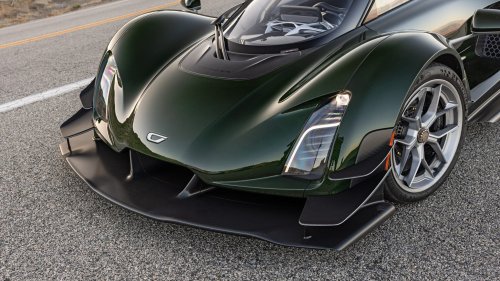 Goin’ Nuclear: We Tested the 1,250-HP, $2.4-Million 2026 Czinger 21C and Set a Record