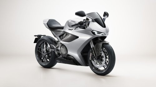 Norton Returns to the U.S. With 2026 Manx and Manx R Superbikes
