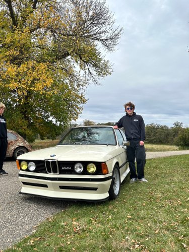 Rünge Cars's Flat-8 Engine Project Spans Across Generations
