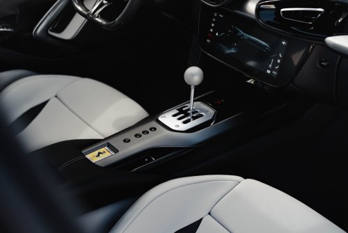 Lamborghini, Ferrari, Lamborghini Isn't Following in Ferrari's Manual Transmission Path, Exec Says