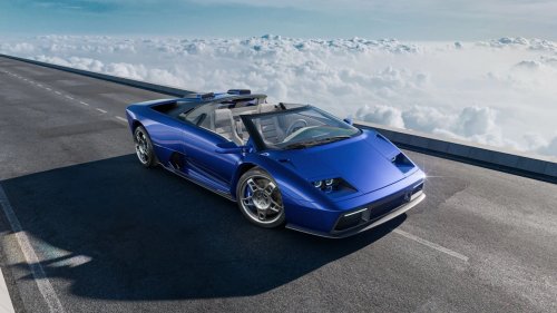 Eccentrica V12 Roadster Makes the Diablo Restomod Roofless