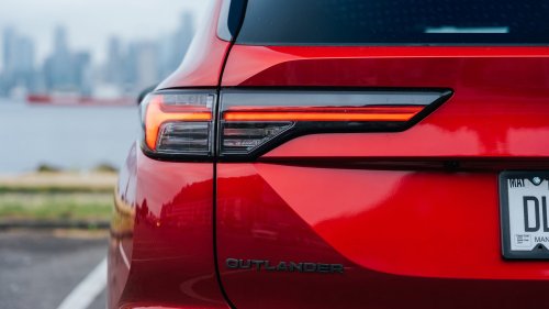 2026 Mitsubishi Outlander Plug-In Hybrid First Drive: Better Choice