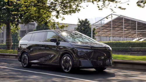 XPeng X9 First Drive: Can It Beat the Mercedes-Benz VLE?