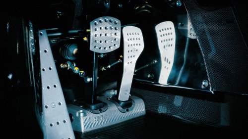 Ferrari, Ferrari Enzo, 2003 Ferrari Enzo First Test: 0–60, Track Data, and Driving Impressions