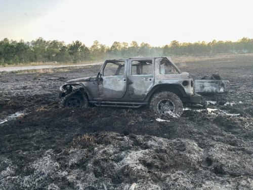 Jeep Wrangler Gets Stuck in Mud, Starts 20-Acre Wildfire in Florida's Ocala National Forest