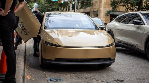 Tesla Cybercab First Look: No Steering Wheel! No Brake Pedal! No Problem?