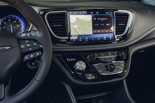 2027 Chrysler Pacifica Is Among the Laziest Updates Ever