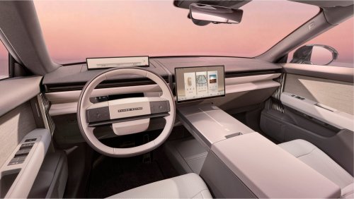 Range Rover, Rover, Range Rover Breaks the Mold and Goes Low with the New Electric GT