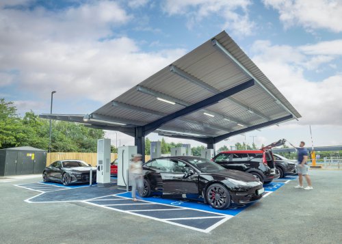 Bipartisan U.S. House of Representatives Bill Would See EV Owners Pay $130 a Year for Roads
