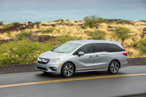 Honda, Honda Odyssey, Honda Recalls 440,000 Odyssey Minivans for Unexpected Airbag Deployment