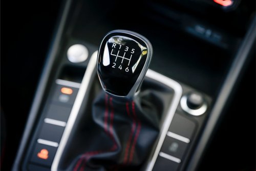 Volkswagen, Volkswagen Jetta, Volkswagen Axes Manual Jetta GLI, Ending Stick Shift Sales in USA: Report