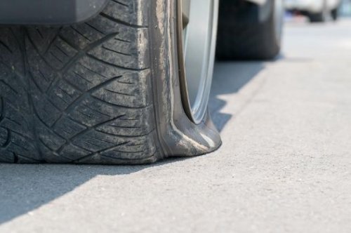 Cara Mudah Check Angin Tayar Kereta Tanpa Pergi Kedai!