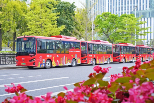 CATL Partners With Guangzhou Bus on Battery Swapping, Carbon Reduction