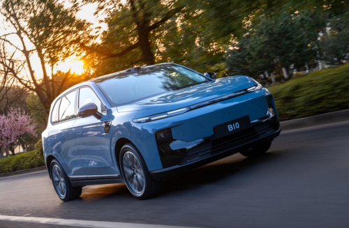 Hongqi, Stellantis, FAW Hongqi in Talks With Stellantis to Tap Spain Plant for Europe Production