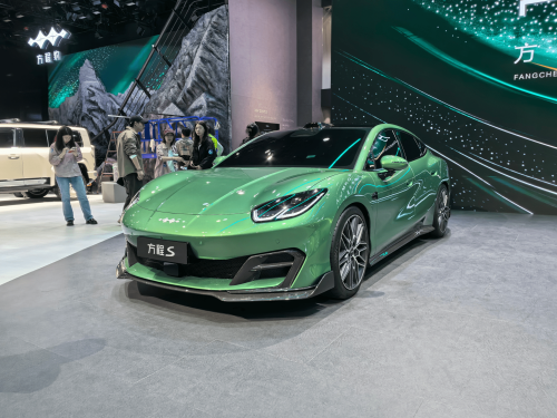 BYD, BYD Fangchengbao’s Formula S Interior Spied, Sporty Layout Seen