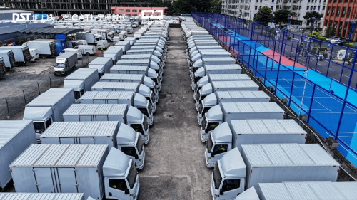 CATL Debuts China’s First Light-Truck Battery Swap Network