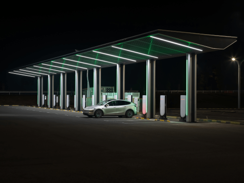 Tesla, Tesla Opens Supercharger Cards to Non-Tesla EV Owners From $0.22/kWh