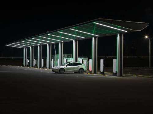 Tesla, Tesla Opens Supercharger Cards to Non-Tesla EV Owners From $0.22/kWh