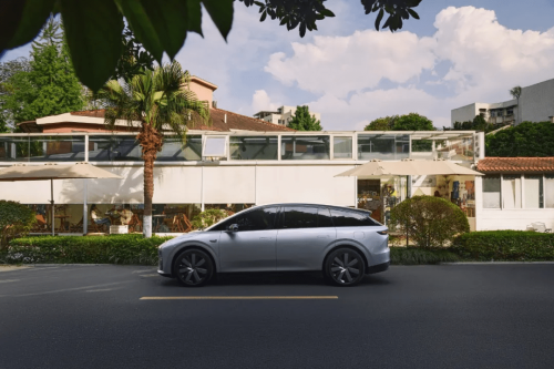 Li Auto, Li Auto Q1 Net Loss Hits $340 Million, Looks to L8 Refresh for Turnaround
