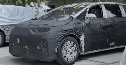 Huawei, BAIC, Huawei-BAIC’s Stelato MPV Spied in Testing for the First Time