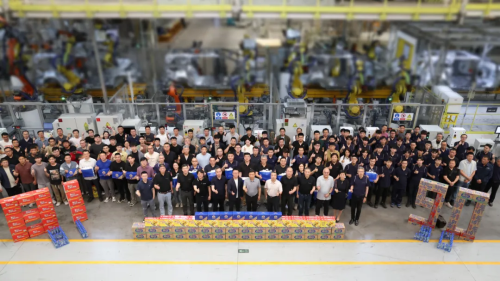 Huawei, Stelato’s First MPV Emerges in Testing as Huawei Ramps Product Push