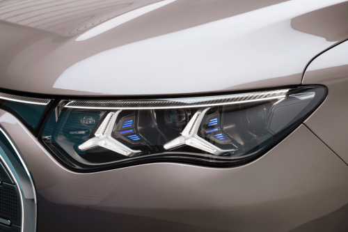 Mercedes-Benz, Mercedes-Benz to Lay Off Over 30% of China Staff in Latest Cuts