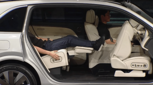 Li Auto, Li Auto Launches New-Gen L8 With Premium Five-Seat Redesign