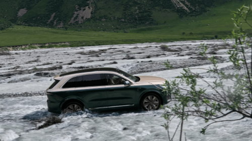 Li Auto Launches New-Gen L8 With Premium Five-Seat Redesign