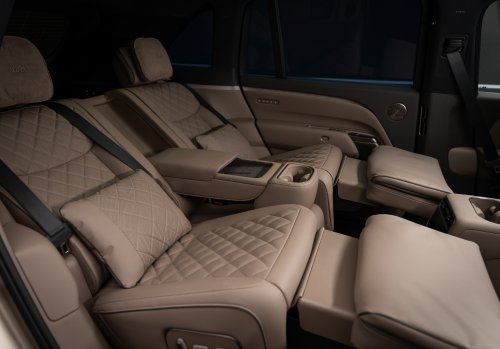 Li Auto, New Li Auto L8 First to Offer Connected Zero-Gravity Rear Seats
