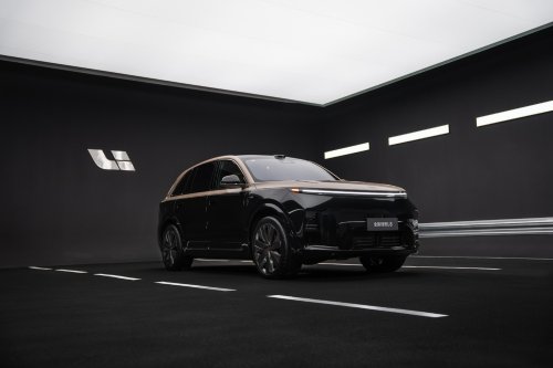 Li Auto, New Li Auto L8 First to Offer Connected Zero-Gravity Rear Seats
