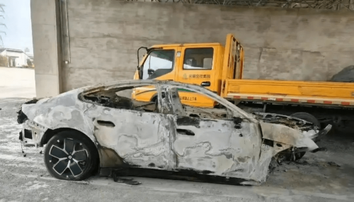 Xiaomi, Xiaomi SU7, Xiaomi SU7 Chengdu Crash Report Revealed, Low-Voltage Failure Locks Doors