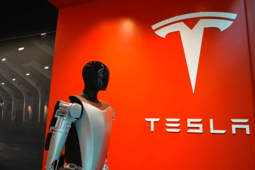 Li Auto, Tesla, Li Auto Reportedly Plans Debut of Two-Wheeled Robot in 2026, Inspired by Tesla
