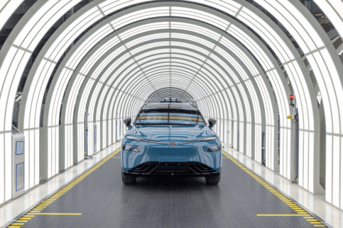 VW-Xpeng Joint EV UNYX 08 Rolls Off Production Line
