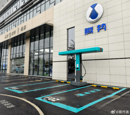 China’s Oil Prices Near 9 Yuan/Liter: Is Megawatt Ultra-Fast Charging the Big Winner?
