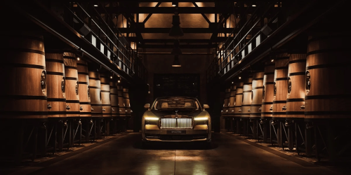 Rolls-Royce, Rolls-Royce Keeps EV Strategy, Extends V12 Engine Into Next Decade