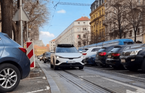 Pony.ai Robotaxi Revenue Jumps 129% to $16 Million in 2025