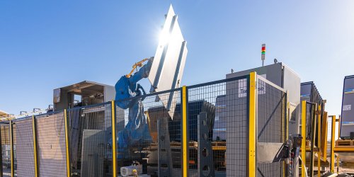 A 24/7 solar farm-building robot just hit the market | Electrek