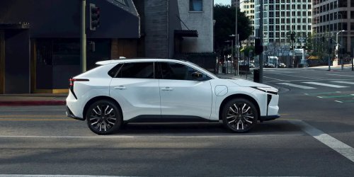 Toyota, Ford, SUV, Toyota sold more EVs in the US than Ford in Q1 with one SUV