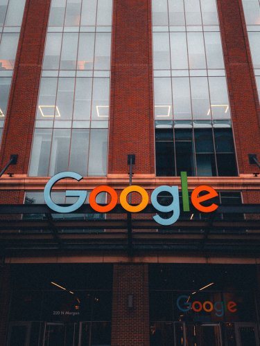 A new Google data center triggers 1.9 GW of clean energy | Electrek