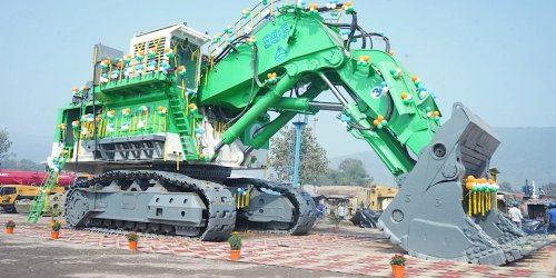 MASSIVE 600 ton excavator converted from diesel to electric