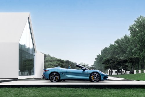 BYD Denza Z is a 1,000 hp luxury drop-top EV hypercar [Images]