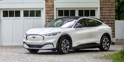 Ford, Ford offers employee pricing and free EV chargers after sales drop