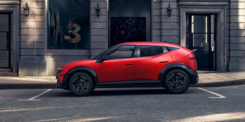 Hyundai IONIQ 3 spotted in real life for the first time [video]