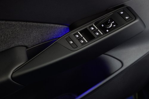 Volkswagen ID.3 Neo EV debuts with new style, 400 miles of range