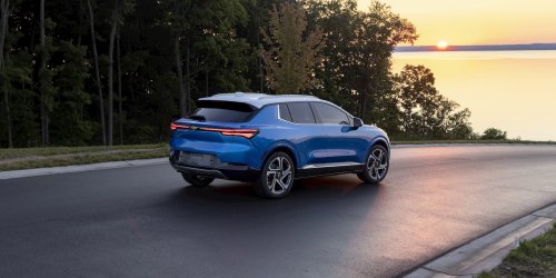 Chevy, The Chevy Equinox EV gains a few big updates for 2027