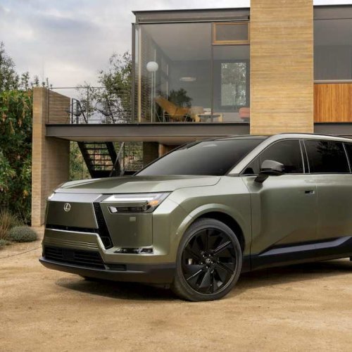 Toyota, Lexus, Toyota and Lexus are going big with their first 3-row electric SUVs